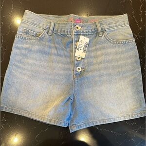 NWT- Children’s Place Shorty Short Court in Leighton Wash- Size 14